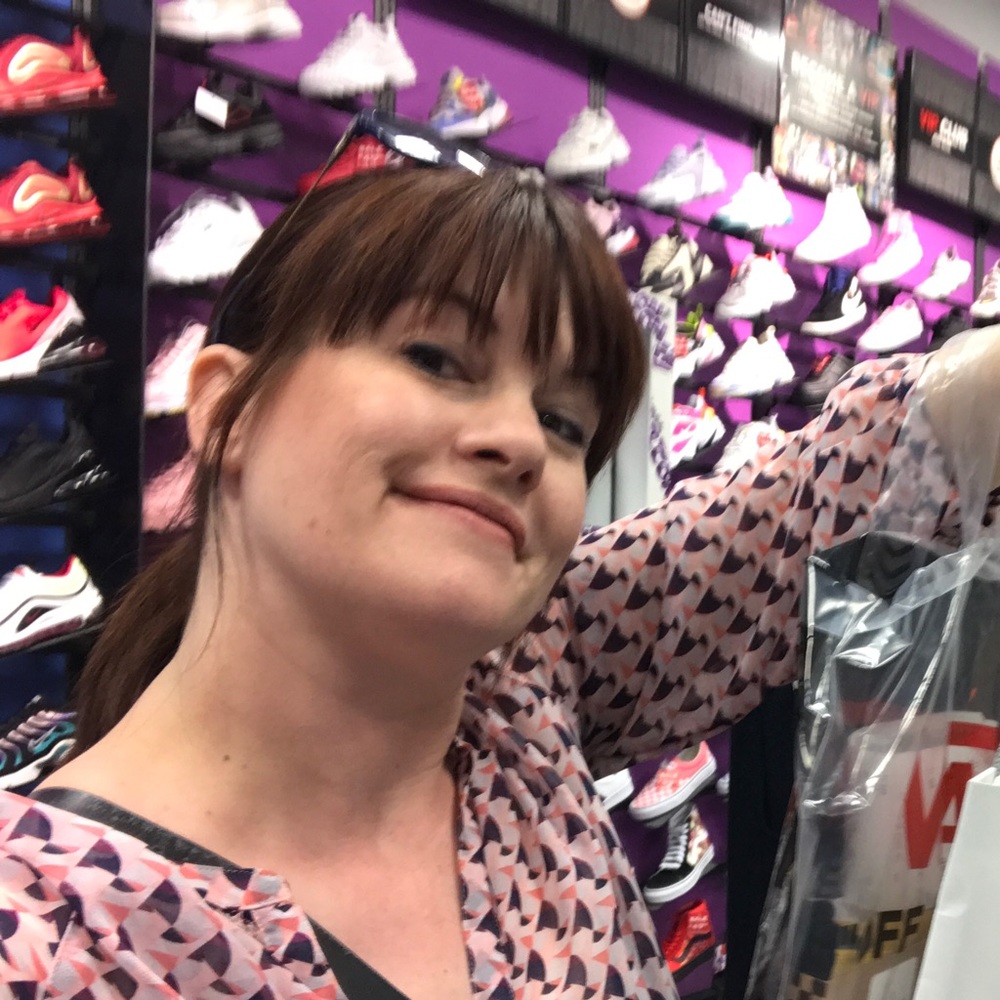 Meet your Posher, Kelli